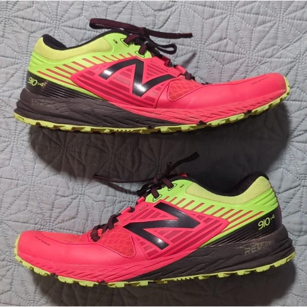 New Balance Men’s MT910v4 Trail Running Sneakers Sz 9.5 Orange Lime Green Vibram